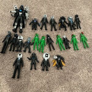 Skibidi Toilet-Camera Man Collections